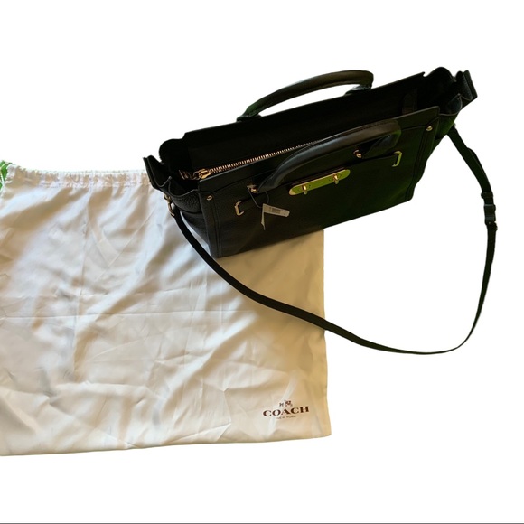 Coach Swagger 47 - Picture 9 of 11